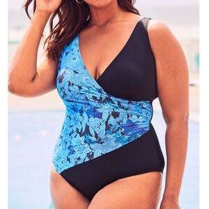 Swimsuits for All Plus Size Surplice Wrap Swimsuit NWT - Size 32